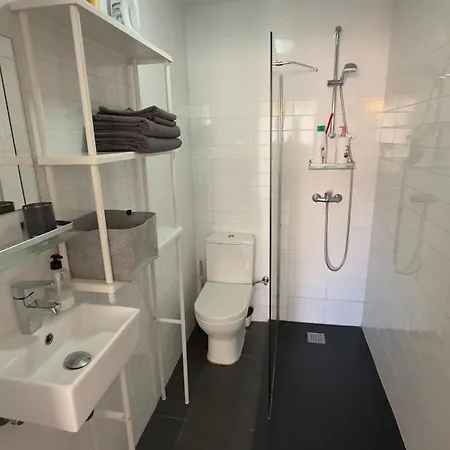 Sunny Flat In 30 Seconds To Beach, Balcony & Sea Views!