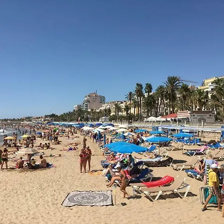 Sunny Flat In 30 Seconds To Beach, Balcony & Sea Views!