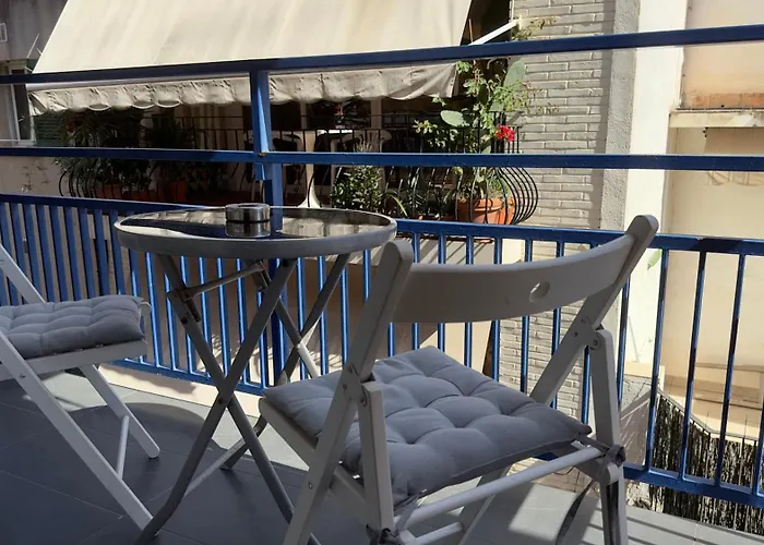 Sunny Flat In 30 Seconds To Beach, Balcony & Sea Views! *